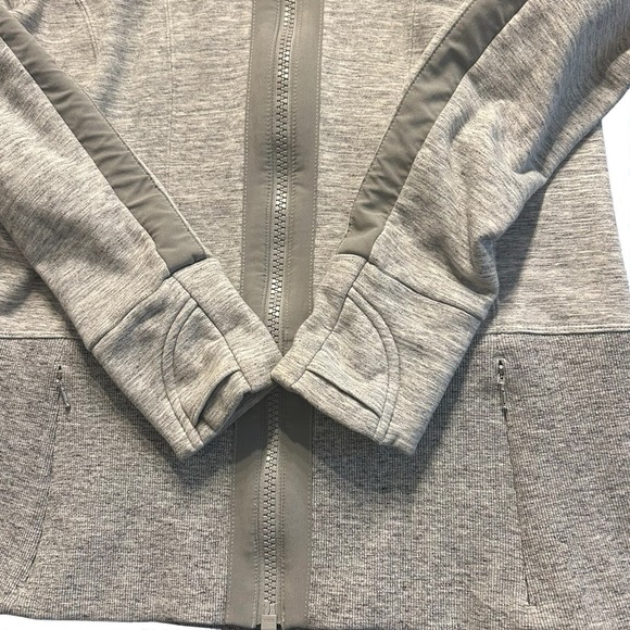 Womens Athleta Victory Gray Full Zip Hoodie Jacket Size M Excellent Condition - Picture 4 of 9